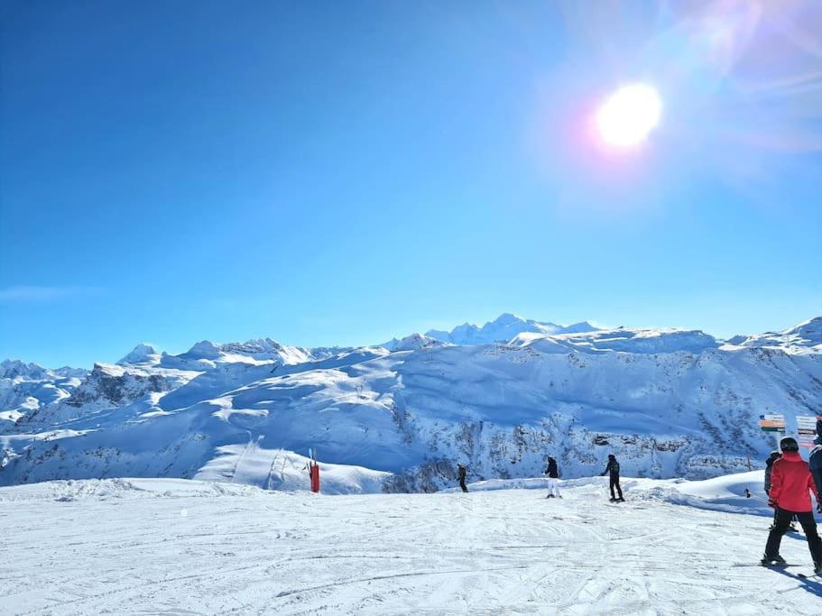 Appartement Le D12 Samoëns Buitenkant foto